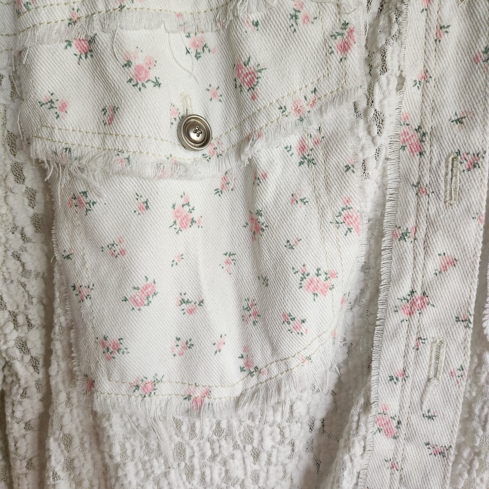 POL White Button-Up Shirt with Pink Floral Print - Picture 3 of 4